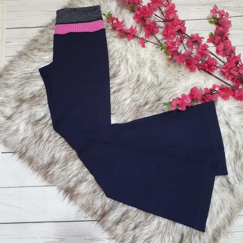 Lululemon Athletica Groove Pants Size 2 - Picture 2 of 8
